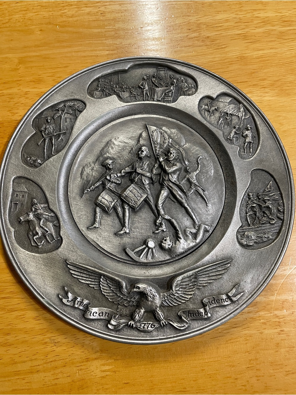 Collectible Hudson Pewter American Independence Decorative Plate - Gray